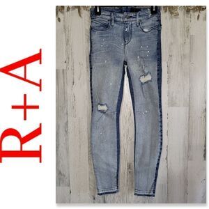 NWOT R+A Distressed Skinny Jean